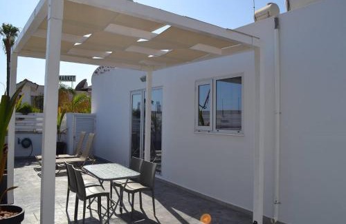 Ayia Napa Apartment | Makronissos Beach Studio
