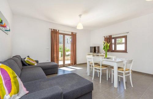 Peresiji House | Mala Hiza