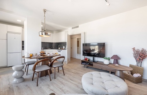 Palma-Palmilla Apartment | Malaga Skyline 9 Pool & Parking Free