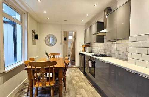 Grangetown House | Malefant Street by Switchback Stays