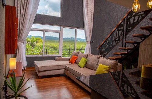 Entebbe House | Malixa Loft