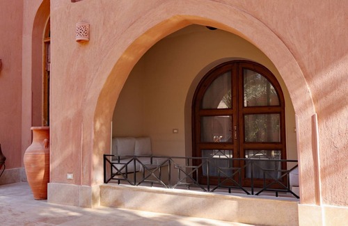 Luxor House | Malkata House - Luxe Desert ground floor Suite: Pool & Dine