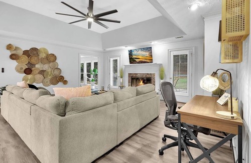 Buford House | Mall of GA 3BR Getaway Sleeps 10+Game Room Wi-Fi