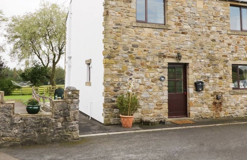 Clitheroe Cottage | MALLARD, with open fire in Bolton-By-Bowland
