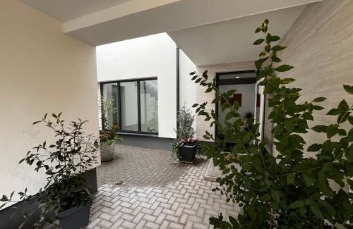 Sarvar Apartment | Malu Apartman