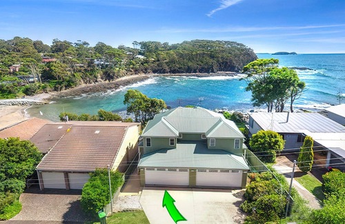 Malua Bay House | Malua Bay Beauty | Pet-Friendly, Waterfront, Mins to Cafe | Wifi & Pool Table