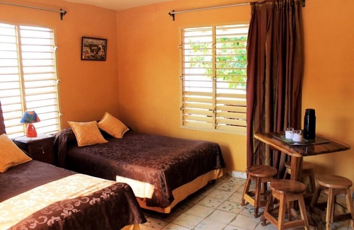 Playa Ancon House | Mama Carmen Hostal PLAYA LA BOCA
