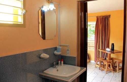 Playa Ancon House | Mama Carmen Hostal PLAYA LA BOCA