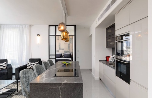 Kerem HaTeimanim Apartment | MAMAD High End 2BR with City & Sea View by FeelHome