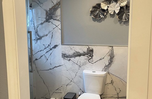 Cypress House | Mama’s Modern House is family and pet friendly, large yard, quartz countertops