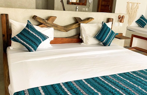 Pwani Mchangani Hotel | Mambo Cabana