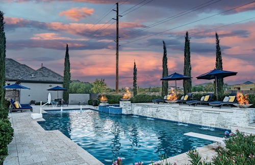 East Mesa House | Man O Man! Hot Pool Mega Home in Mesa!