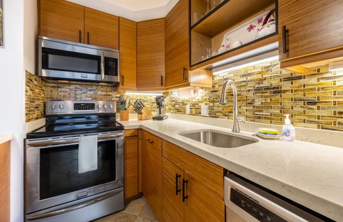 Kihei House | Mana Kai Maui Resort condo with private W/D & WiFi - beaches & beyond