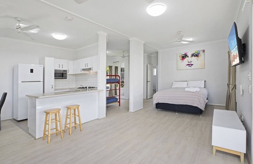 Mid North Coast Waterfront House | MANA, part of the Ohana Surf Bungalows (<5 minute walk to beach and shops).