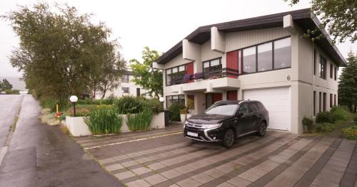 Þorpið Apartment | Manahlid Apartment