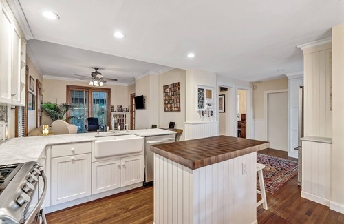 Manasquan House | Manasquan Seashore Victorian- Best street in town! 10% off for 14 day booking!