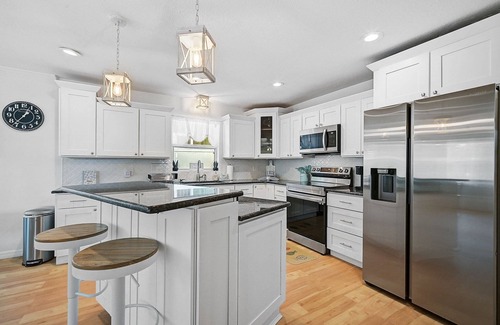 River District House | Manatee Cottage: 10% Fall Savings thru Nov 21!