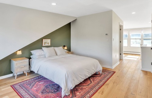Roxborough-Manayunk House | Manayunk House on the Park, quiet block, close to Main Street!