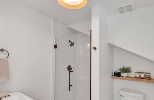 Roxborough-Manayunk House | Manayunk House on the Park, quiet block, close to Main Street!