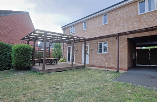 Levenshulme House | Manchester 3-Beds, Sleeps 6 with On-site Parking