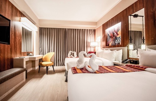 Boracay Island Hotel | Mandarin Bay Resort & Spa