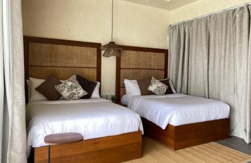 Nueva Valencia Resort | Manggadiwa Resort and Spa