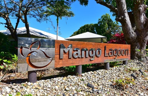 Palm Cove Apartment | Mango Resort 1 Bedroom ground floor apartment with direct pool access