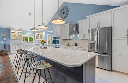 Tequesta House | Mangrove Cove - Waterfront on the Lox! Heated Pool, Putt-Putt, Kayaks
