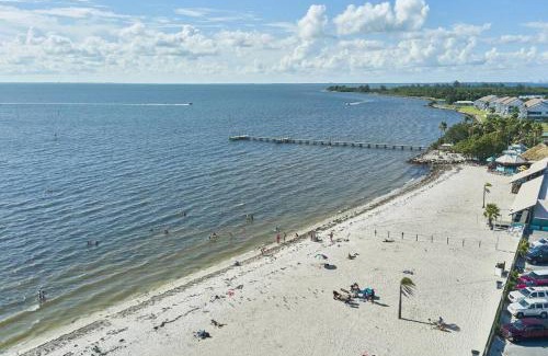 Ruskin House | Mangrove Magic in Little Harbor Resort & Marina