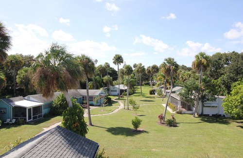 St. Lucie Village Cottage | Mangrove Snapper Studio Cottage
