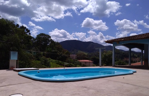 Aguas de Lindoia House | Manhani farm. Nature, tranquility, security and peace. wahts.