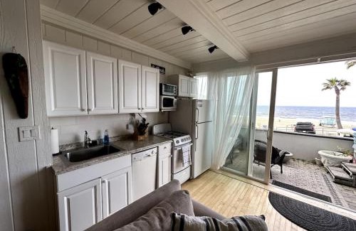 El Porto Apartment | Manhattan Beach Beachfront On The Strand