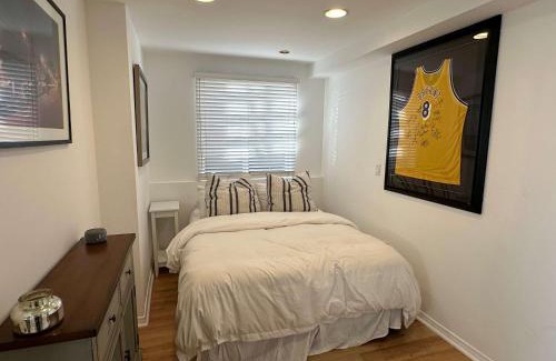 El Porto Apartment | Manhattan Beach Beachfront On The Strand