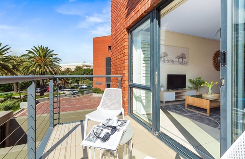 Century City Apartment | Manhattan Wharfside 301