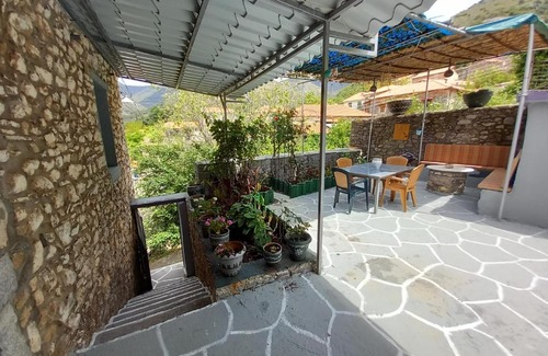 Lefktron House | Mani 1900's