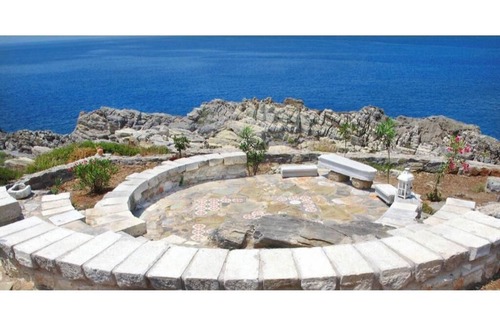 Lefktron Apartment | Mani One-Bedroom Apartment with Sea View and Terrace