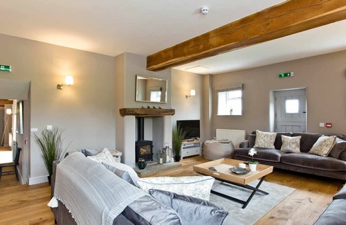 Belper House | Manifold Barns, luxurious converted barns with fabulous games room, close to Wirksworth.