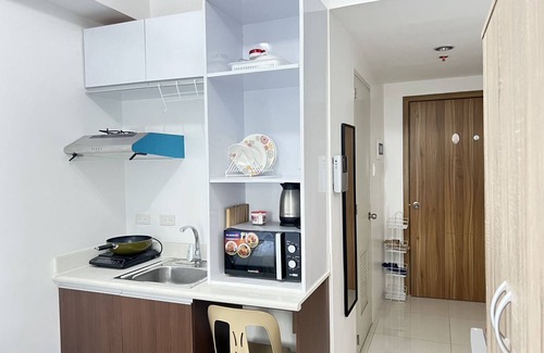 Ermita Condo | Manila Bay Embassy Ocean View Room