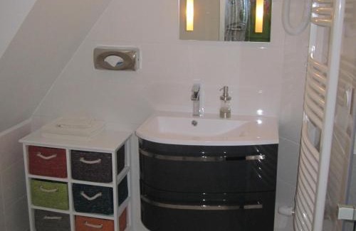 Taupont House | Manoir Desnachez