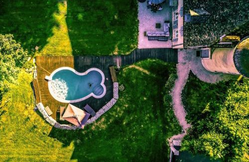 Chavornay House | Manoir du Colombier