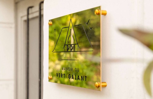 Touques Apartment | Manoir du Vert Galant 4 people accomodation Balcony Fully Furnished CC Deauville