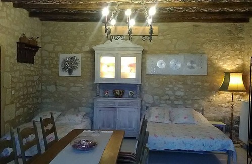 Beaumont Hotel | Manoir Le Cristal bed and breakfast, Futuroscope at 27 euros! (ground floor)