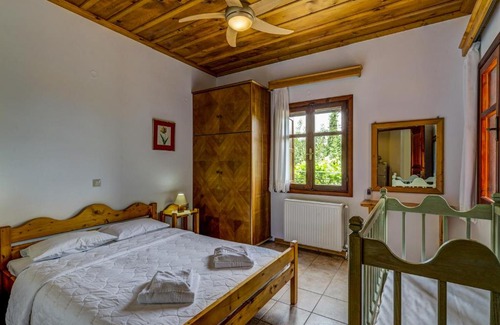 Douliana House | Manoli's House