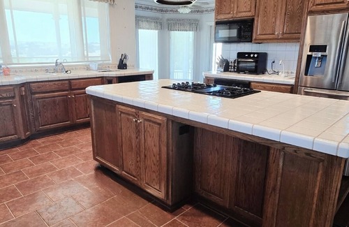 Paso Robles House | Manor at Santellan Vineyards 4156 sqft 6 bedroom - 4.5 bath