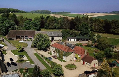 Collingbourne Kingston House | Manor Farm B&B