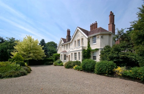Ludwel House | Manor house set in five acres of gardens with private golf course, near Ludlow.
