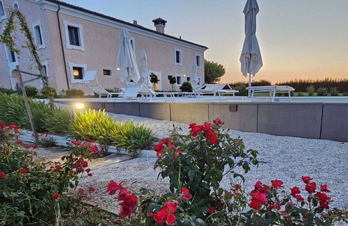 Monsano Apartment | Manor in Marche near Adriatic Beaches