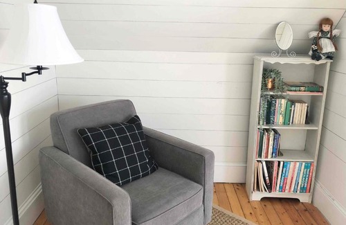 Little Pond Bed & Breakfast | Manor on the Pond B&B