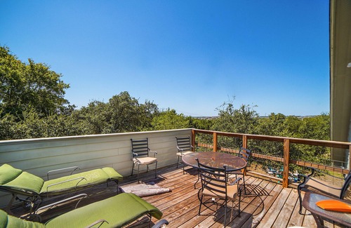 Austin House | Manor - Spacious home, secluded yet close to everything