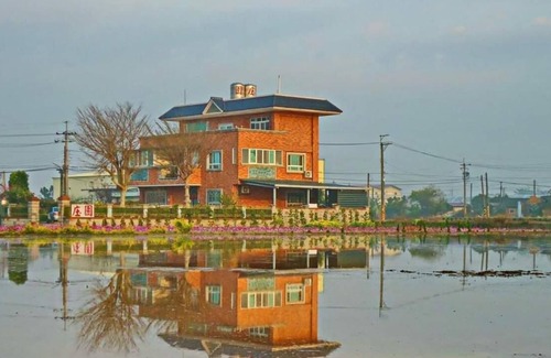 Houli House | Manor